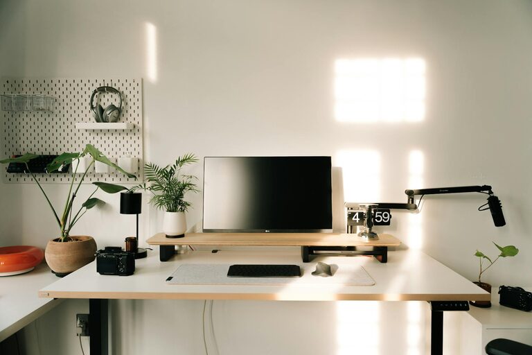 Tips for Creating a Sustainable and Organised Home Workspace